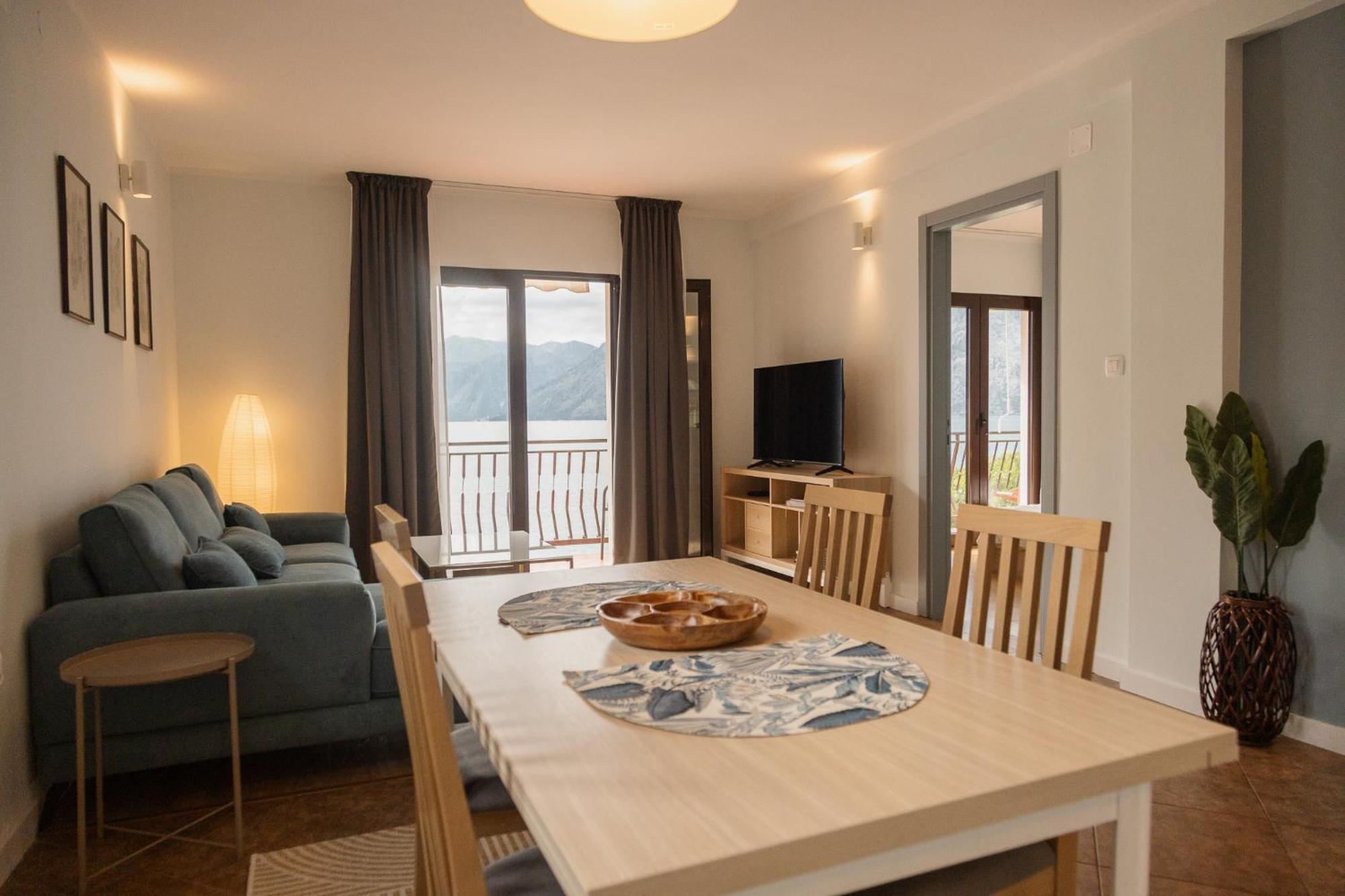Apartments Djurovic Котор Екстер'єр фото