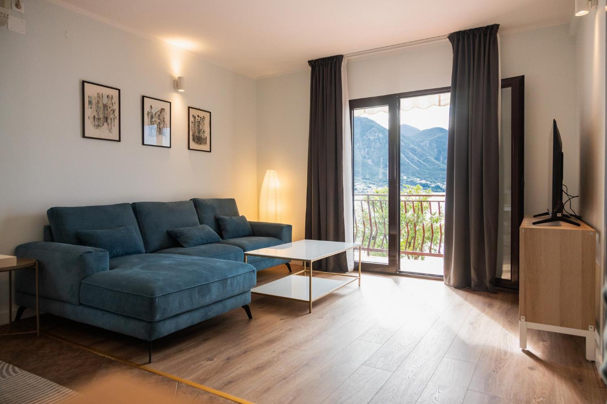 Apartments Djurovic Котор Екстер'єр фото