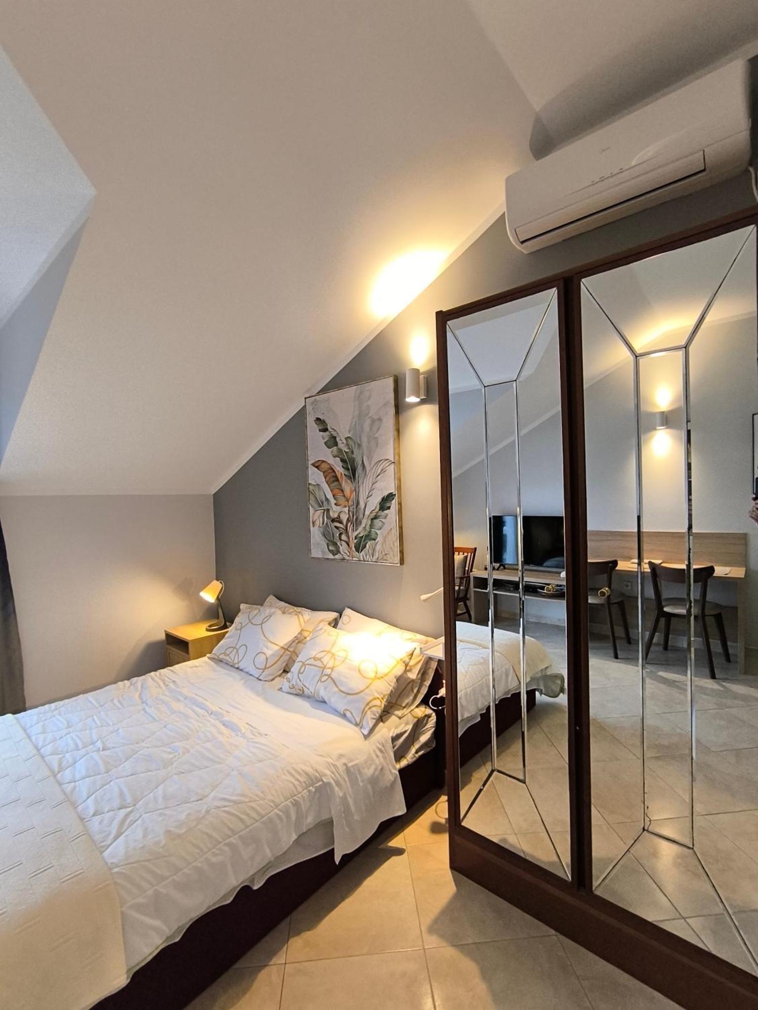Apartments Djurovic Котор Екстер'єр фото